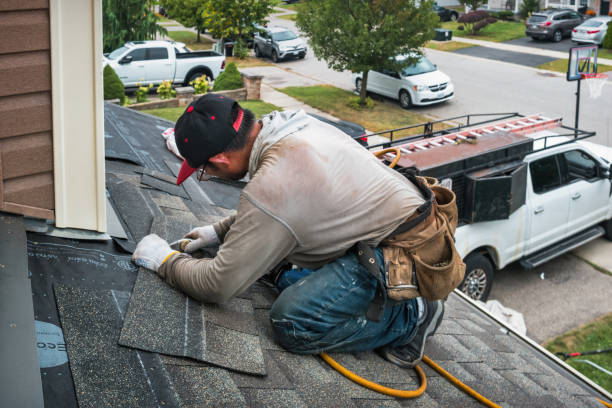 Professional Flat Roof Repair technician working in Etna, CA